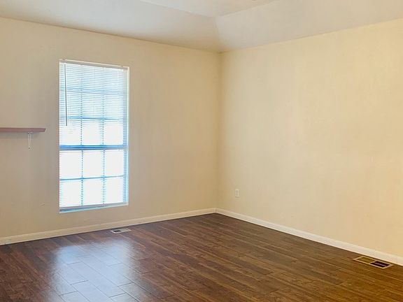 4th image of 1628 Gordon St Unit A