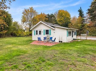 32 Locust Ave, Southampton, NY 11968