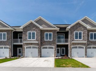 2885 Blue Sage Dr #B, Coralville, IA 52241