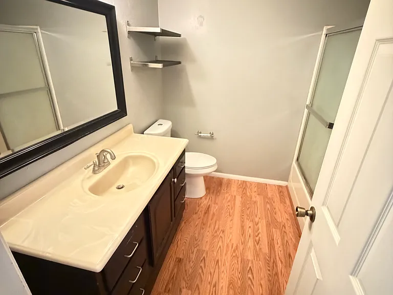 909 E Lodge Dr — Photo 29