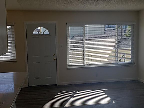 5th image of 241 San Anselmo Ave N APT 4