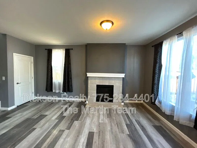 3 bed, 2.5 bath, 1756 sqft, $2,700 — Photo 3