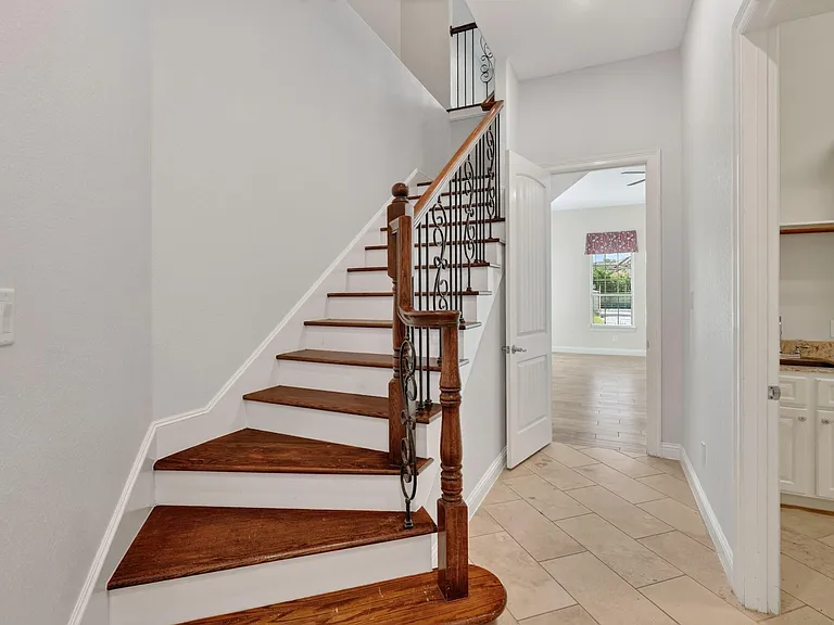 9436 Hufsmith Rd — Photo 35