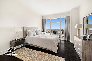 Rented by Coldwell Banker Warburg