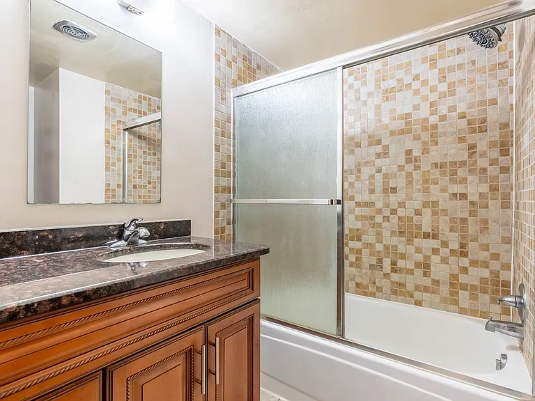 121 E Hoover Ave #4 — Photo 8