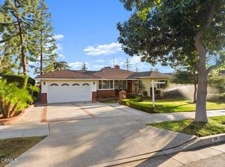930 Crestview Dr, Pasadena, CA 91107