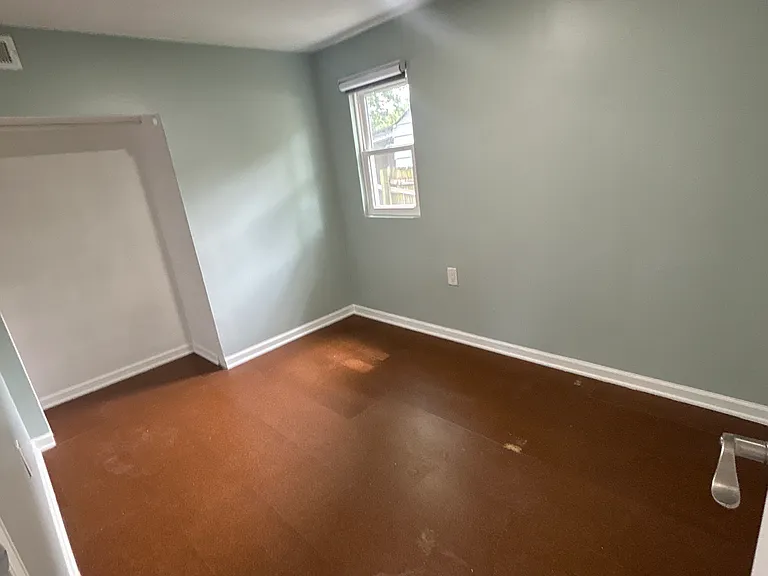 4403 Caroline Ave — Photo 8