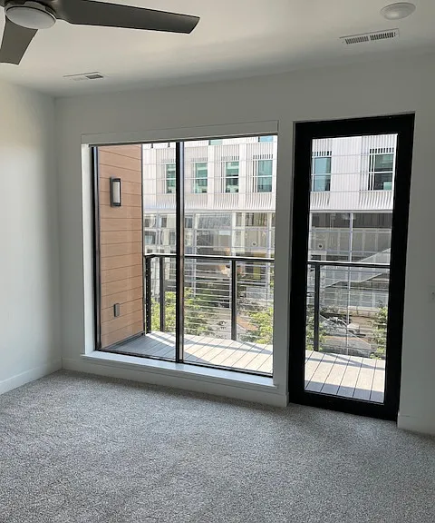 300 S Clinton St #401 — Photo 11