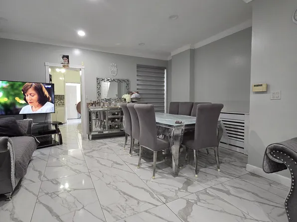 2154 West 6th Street image 3 of 14