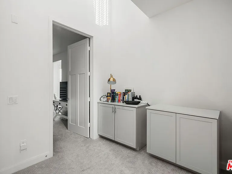 592 E Imperial Ave — Photo 19