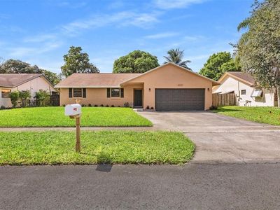(Undisclosed Address), Lauderhill, FL, 33351