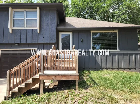 212 Brookside Dr, Paola, KS 66071