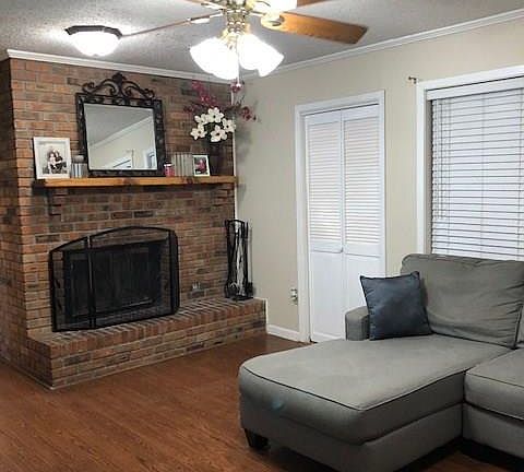 3rd image of 106 Belmont Dr
