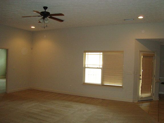 3rd image of 58 Lee Road 2170