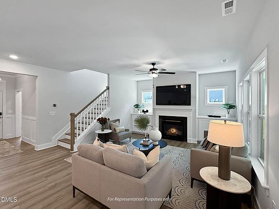 5th image of 503 Sweetfern Ln