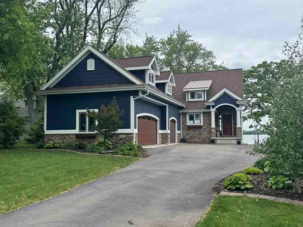 4270 Jordan Dr, Mc Farland, WI 53558