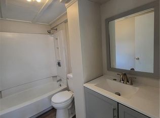 61 Fuller St, Warwick, RI 02889