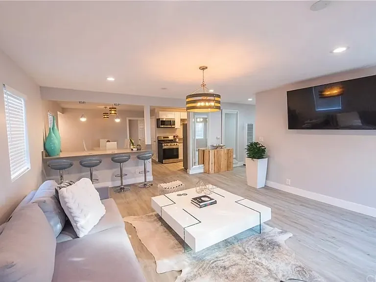 12426 S Vermont Ave #2 — Photo 10