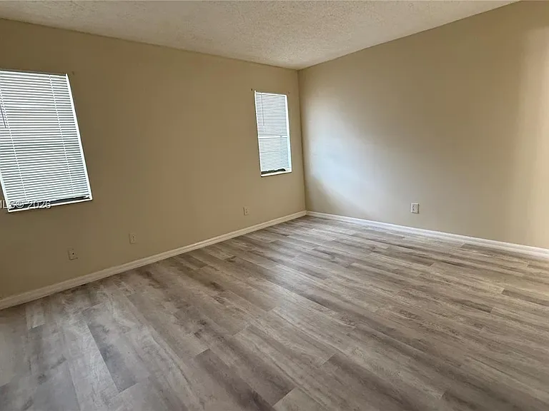 8011 Southgate Blvd #L1 — Photo 4