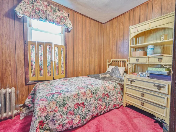 954 81st Street image 11 of 20