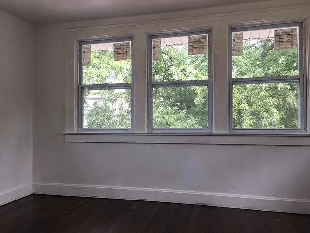 5309 Michigan Ave — Photo 10