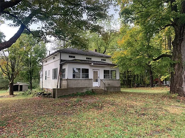 2009 Sodom Hutchings Rd NE, Vienna, OH 44473
