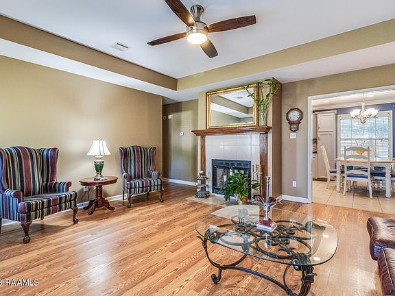 3rd image of 115 Avron Dr