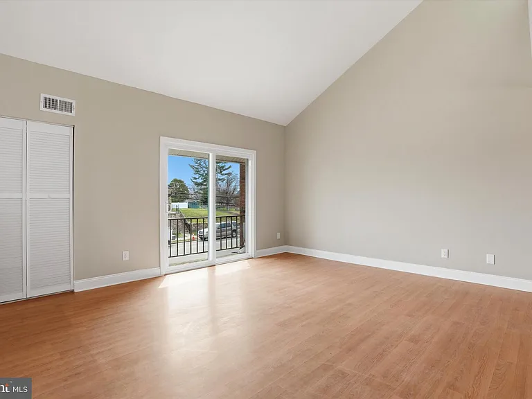 7750 Rockwell Ave — Photo 4