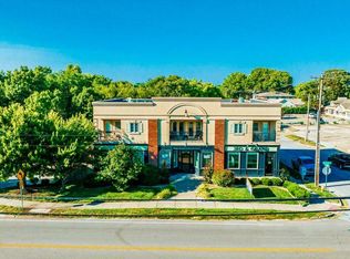 300 SW 3rd St, Lees Summit, MO 64063