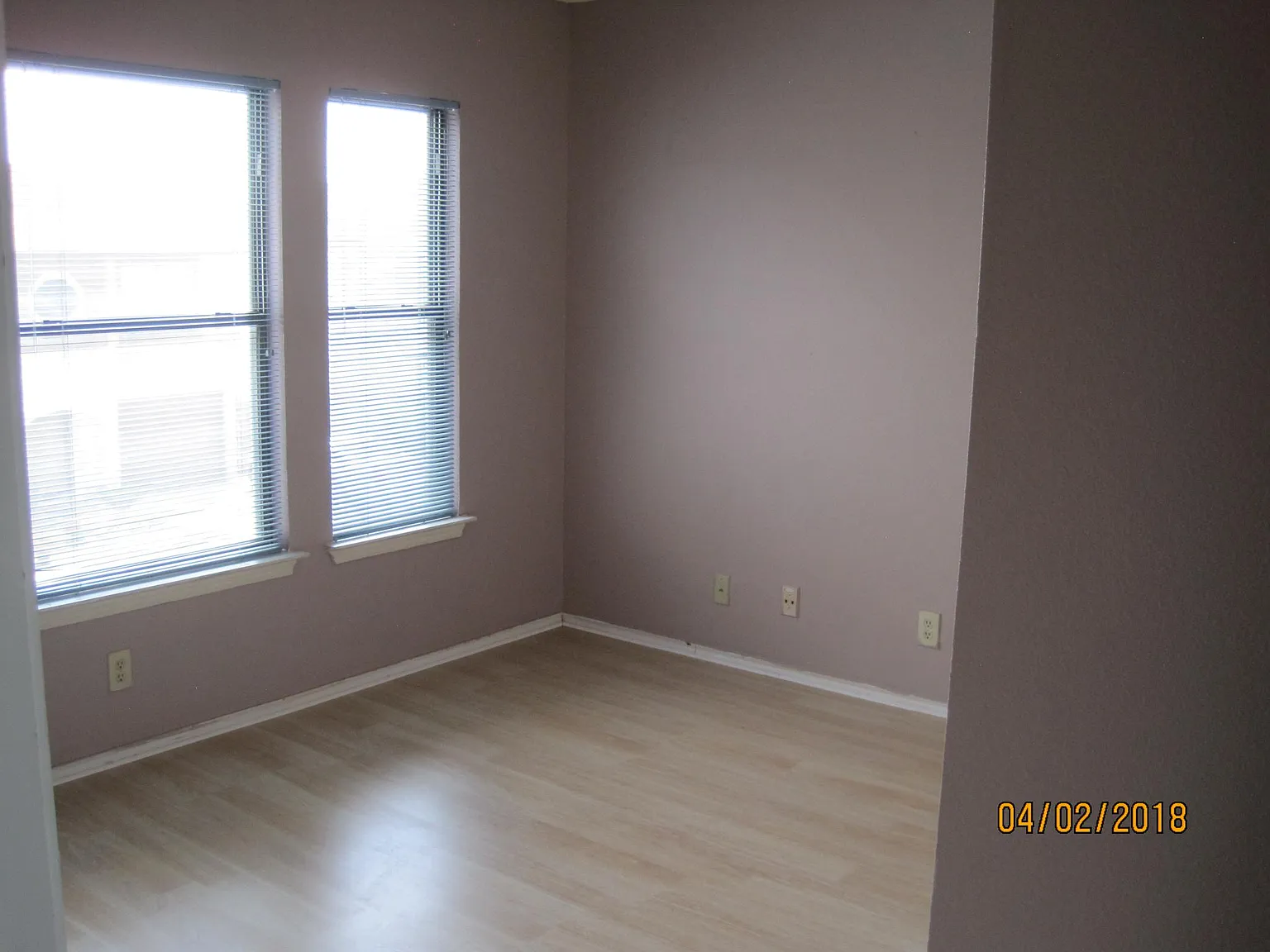 3 bed, 2.5 bath, 1367 sqft, $1,555 — Photo 4