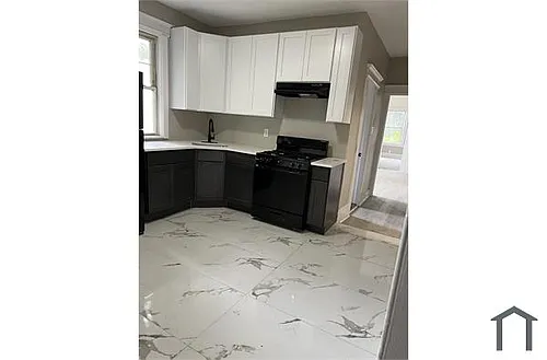 573 Hunterdon St #1 Photo 1