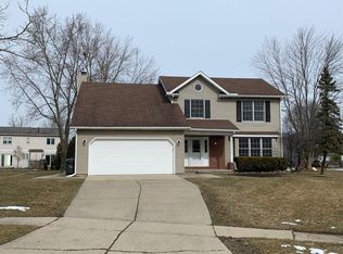 1145 Henlon Cir, Saline, MI
