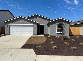 1544 Concord Ave, Madera, CA 93637