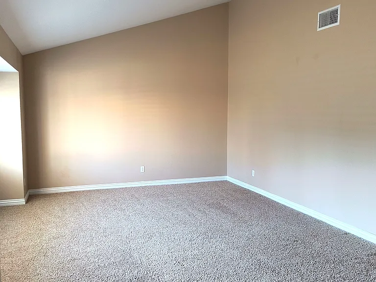 6553 Grant St — Photo 2