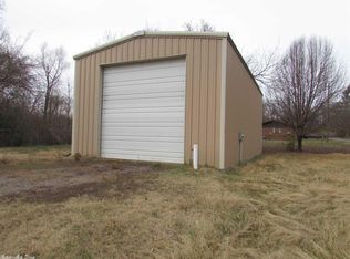 35 Smith St, Morrilton, AR 72110