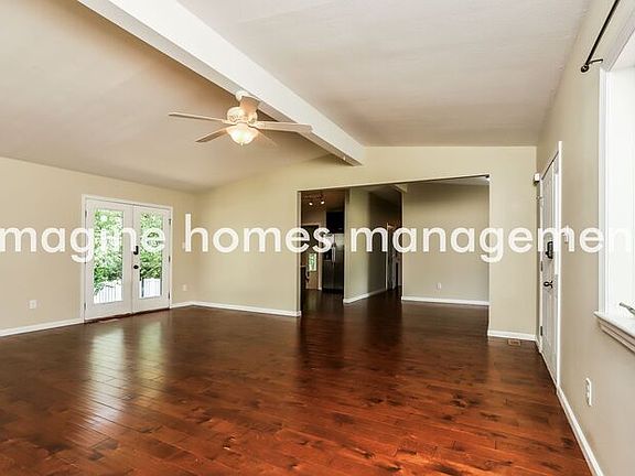 2nd image of 617 Old Ballwin Rd