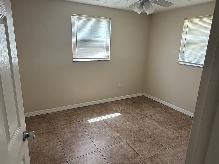 5416 Dawn Ln — Photo 10