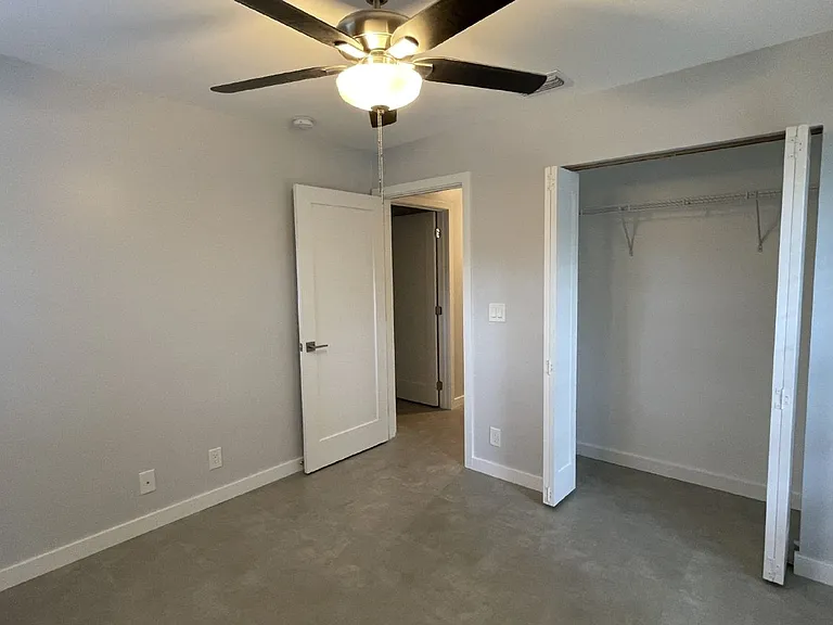 17548 32nd Ln N — Photo 20