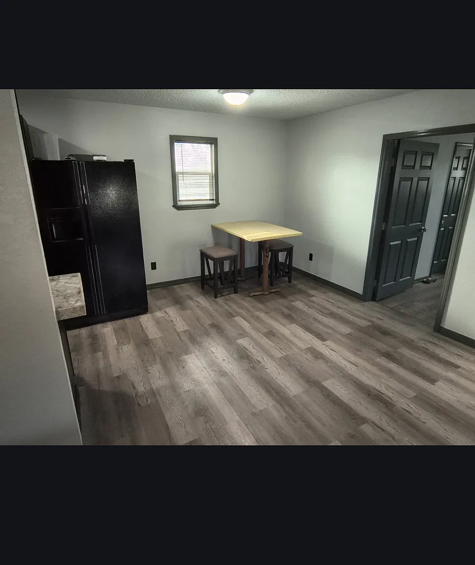 4 bed, 1265 sqft, $2,350 — Photo 1