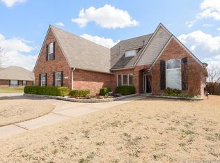 19518 E 49th Pl S, Broken Arrow, OK 74014
