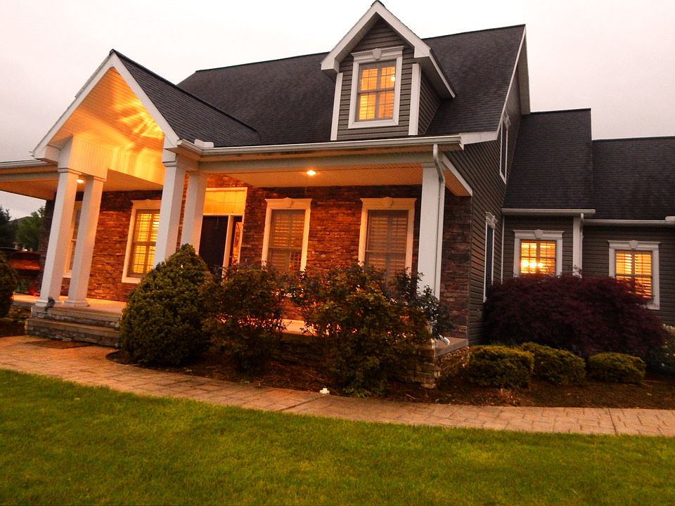 1st image of 265 Katie Ln