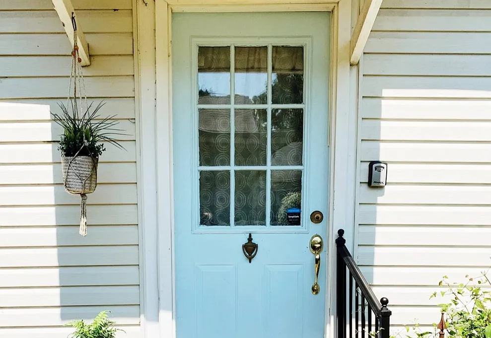 1 bed, 700 sqft, $1,100 — Photo 1