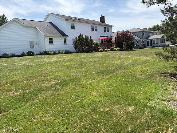 3rd image of 6293 Kenarden Dr