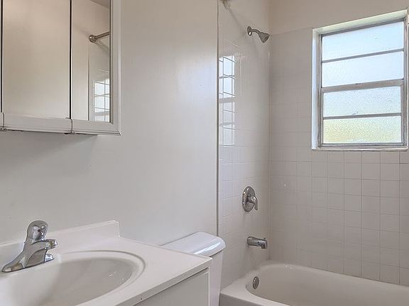 5th image of 5840 Bermuda Dr C-unit 5037578