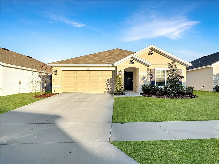5563 SW 43rd Ct — Photo 3