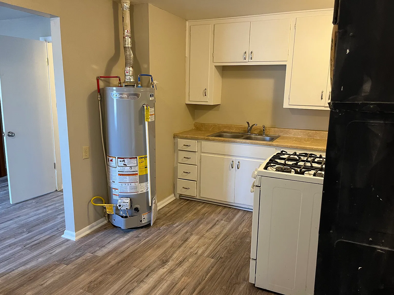 1 bed, 500 sqft, $850 — Photo 2