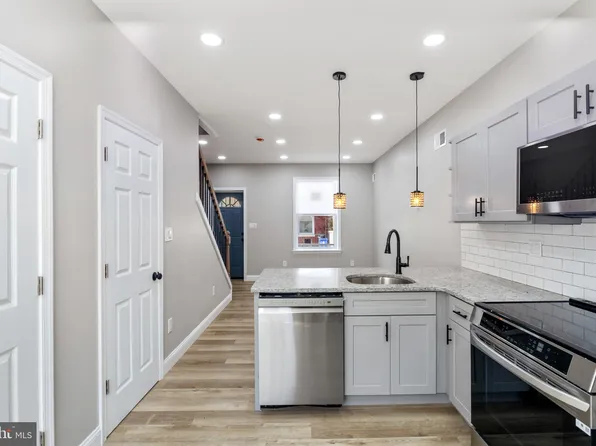 657 N Yewdall St, Philadelphia, PA 19131