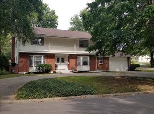 4806 Gibbs Ct, Kansas City, KS 66106