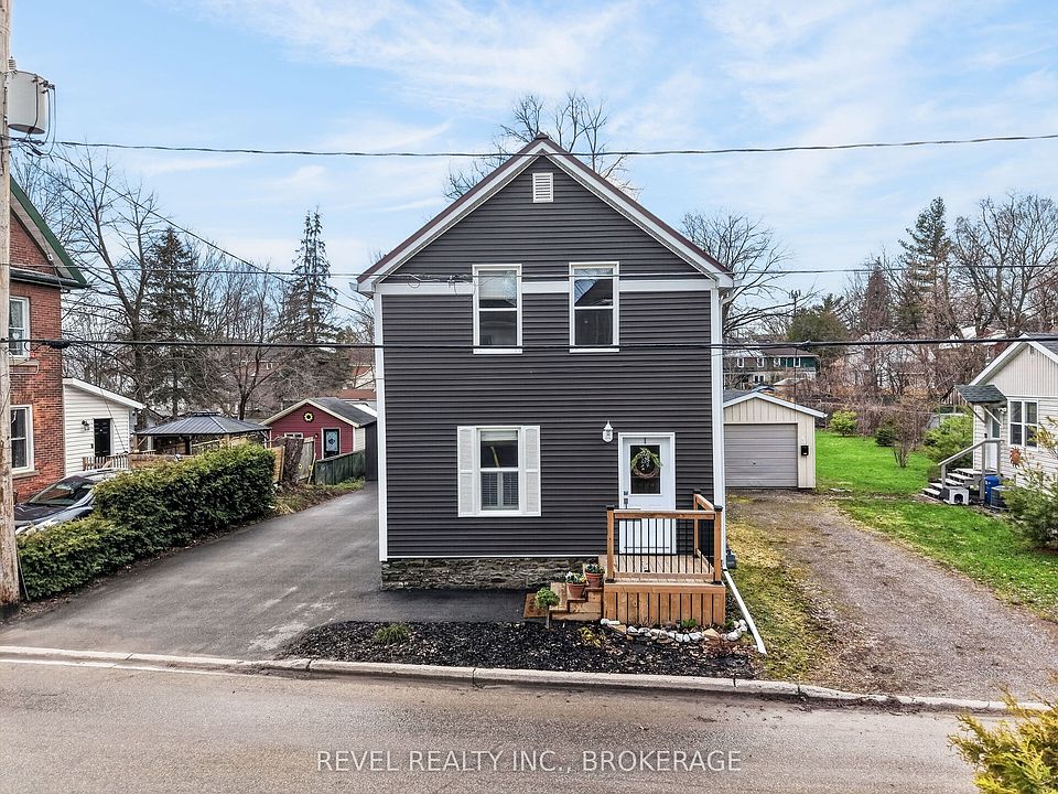 1st image of 38 Bennett St