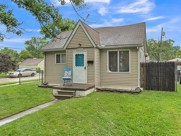 2nd image of 23498 Willard Ave